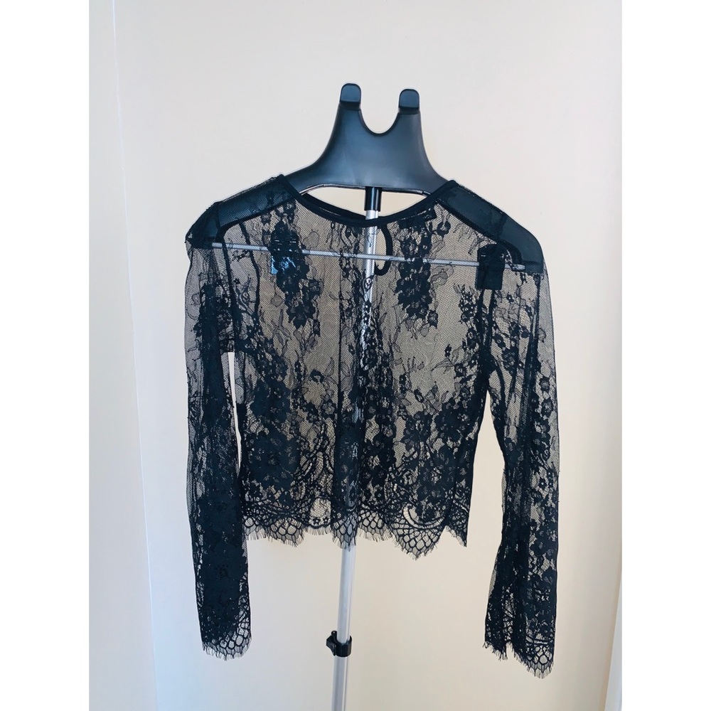 Free people lace top : FREE WHEN BUNDLED